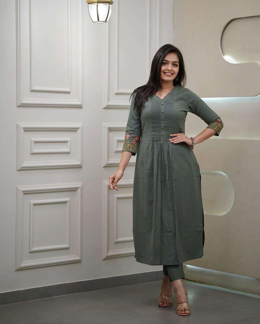 AshLova Women's Cotton a-line Flared Straight Kurti with Pant