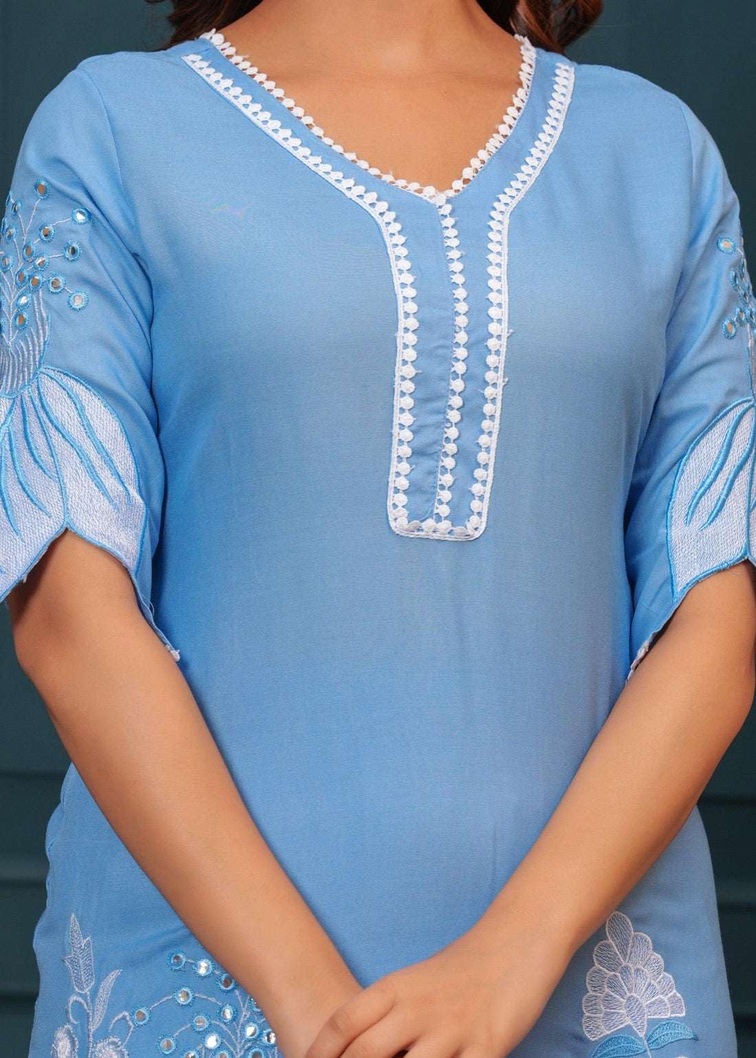 AshLova Women's Cotton Floral Printed Short Straight Kurti with Pant