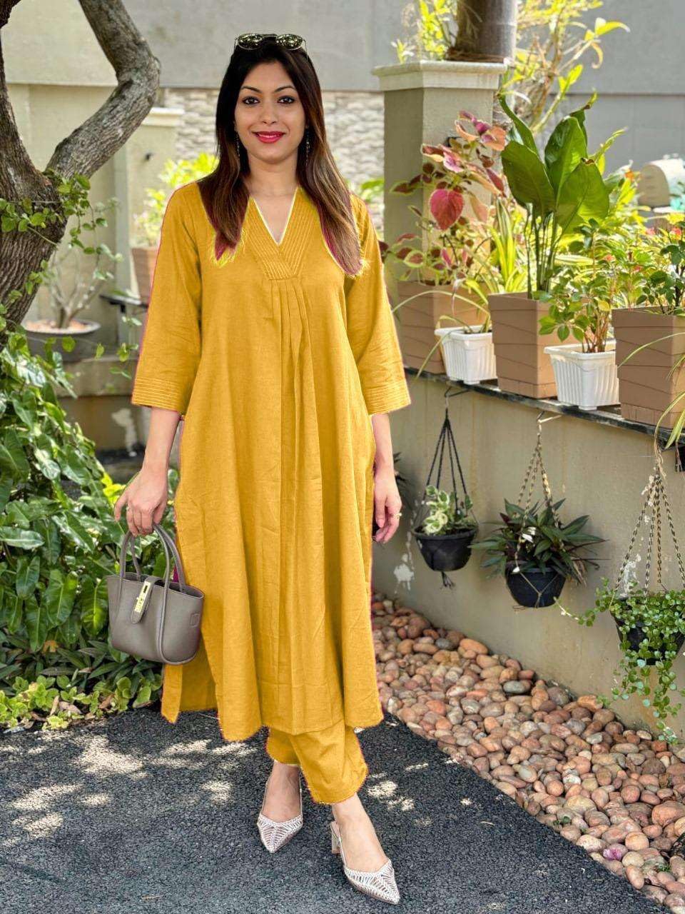 AshLova Women's Cotton Plain Coard Set A-Line Straight Kurti with Pant