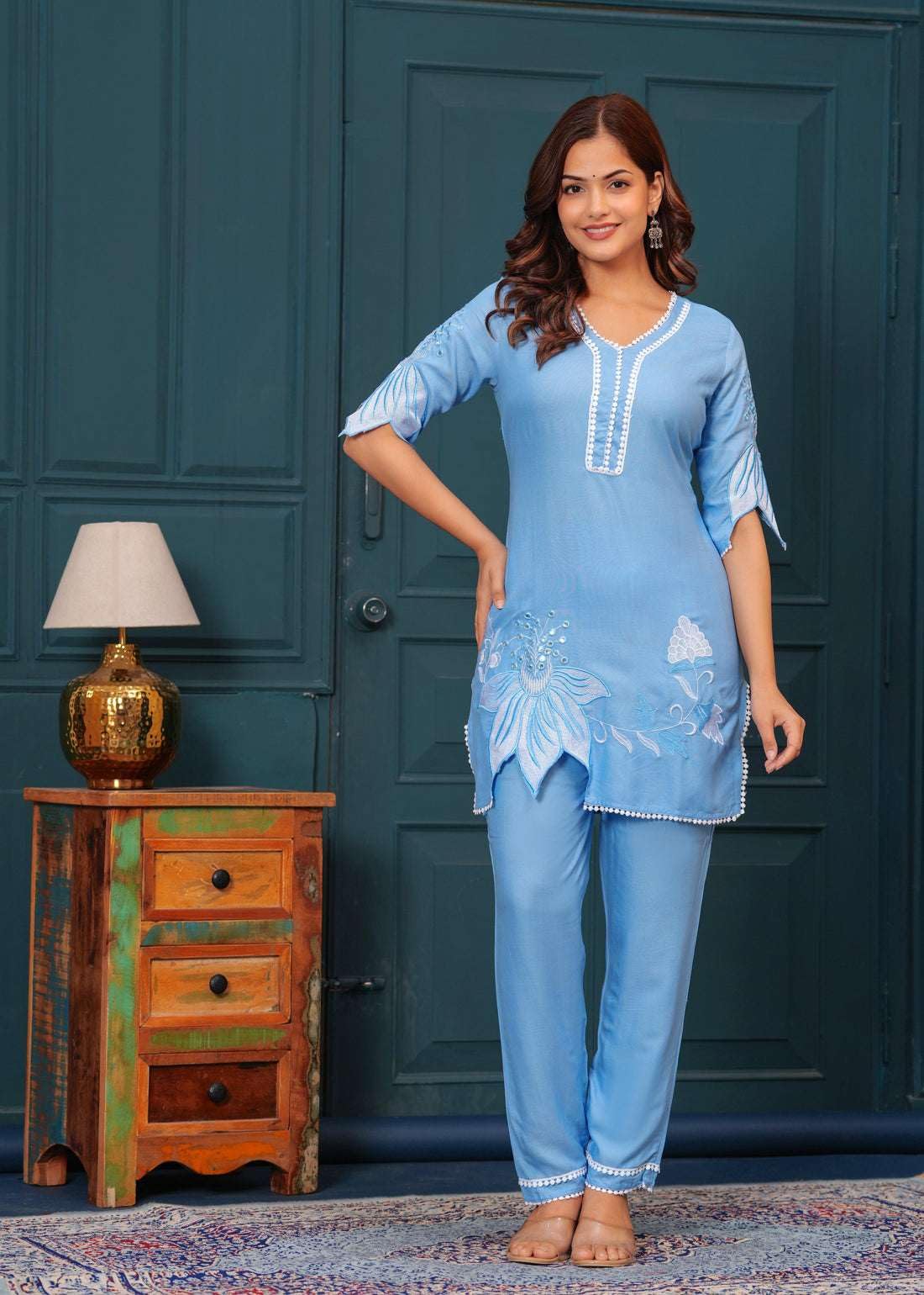 AshLova Women's Cotton Floral Printed Short Straight Kurti with Pant